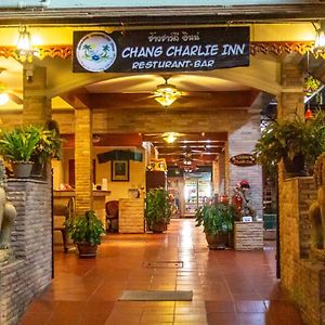 Chang Charlie Inn, Boutique
